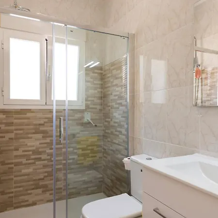 Amelia - Plusholidays *