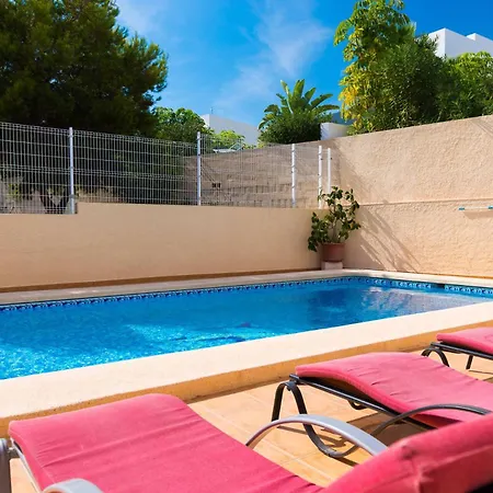 Amelia - Plusholidays Ifach