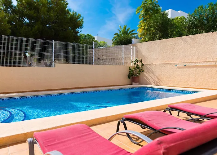 Amelia - Plusholidays Ifach